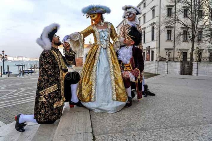 Arlequim, Pierrot e Colombina