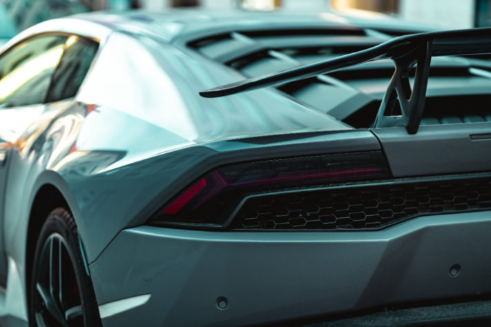 Carro esportivo