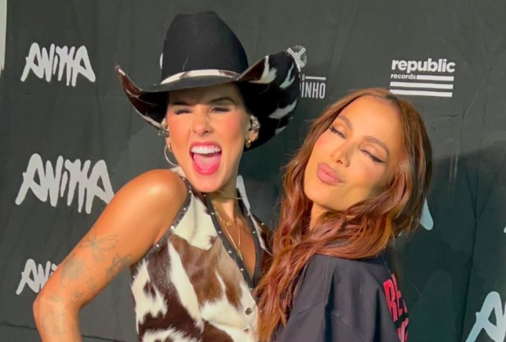 A brincadeira deixou os fãs das duas animados, sugerindo desde uma futura parceria musical até um flerte real entre as artistas. 