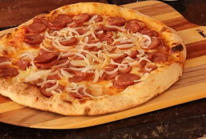 Pizza de calabresa