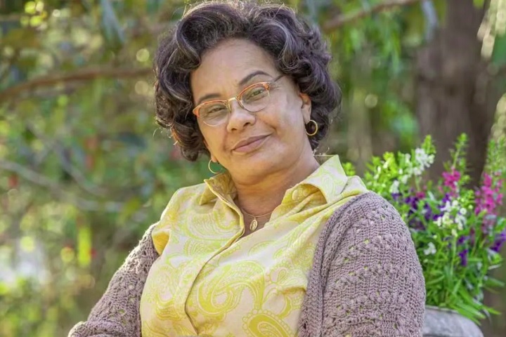 Em 2020, foi a vez da atriz Solange Couto ser acolhida pelo Retiro durante a pandemia de COVID-19 quando passou por dificuldades. Ela chegou a morar lá junto com a mãe.-Divulgação/Globo